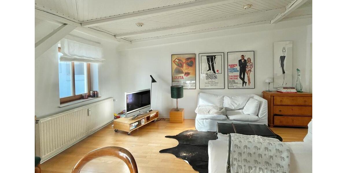 Dachgeschoßwohnung Hamburg Harvestehude - 3 Zimmer, 93 m&sup2;, 890.000&euro; | Angebot:26544999