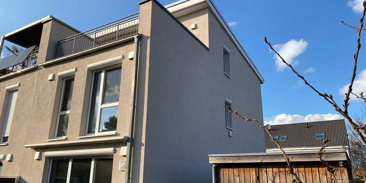 Neuwertige Doppelhaushälfte mit grandioser Aussicht 5 zimmer