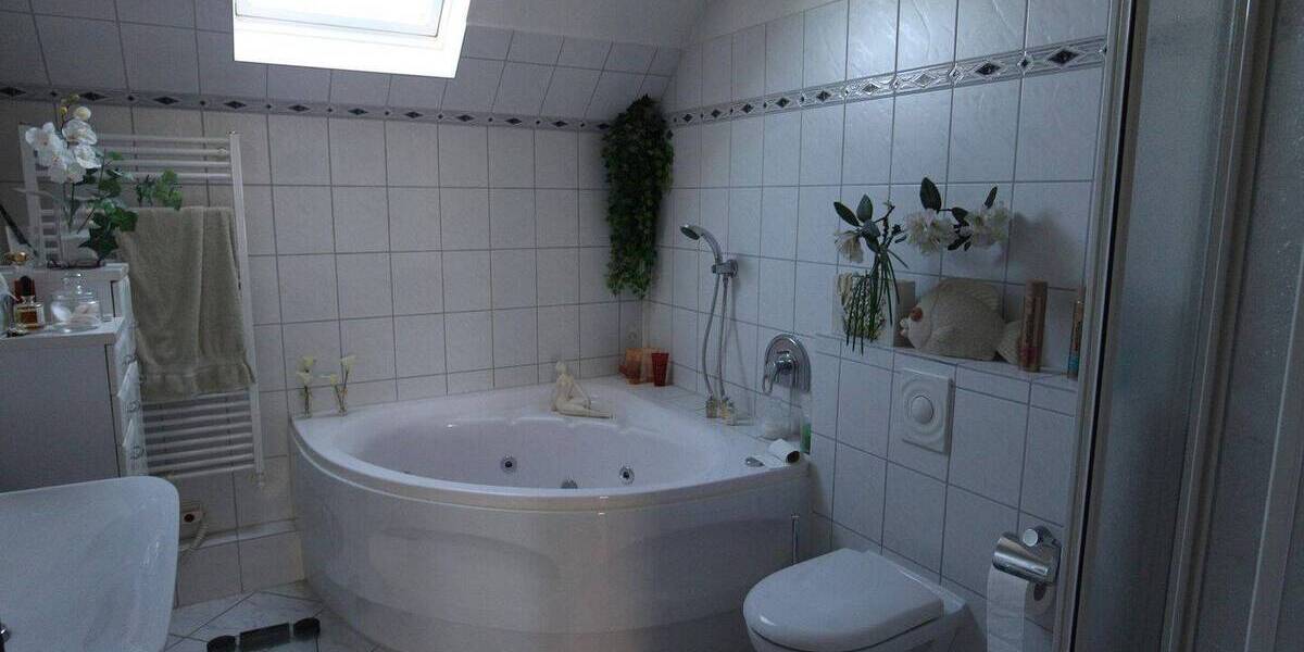 Reihenmittelhaus Glinde - 4 Zimmer, 121 m&sup2;, 456.000&euro; | Angebot:26648024