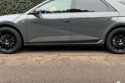 Hyundai IONIQ 5 5.470 km 49.450 &euro; Hamburg 22605