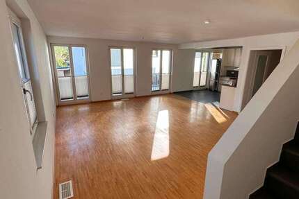 Wohnung zum Mieten in Hamburg 2.482 € 146 m²