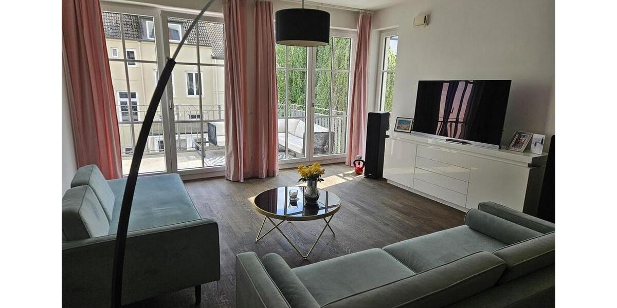 Etagenwohnung Hamburg Altstadt - 2 Zimmer, 79 m&sup2;, 1.000&euro; | Angebot:26211231