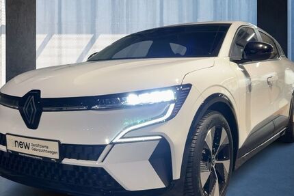 Renault Megane E-TECH 23.547 km 17.490 &euro; Hamburg 22763
