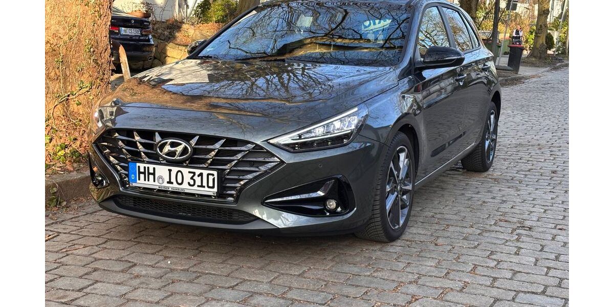 Hyundai i30 14.200 km 17.250 &euro; Hamburg 22299