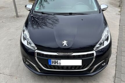 Peugeot 208 42.795 km 10.800 &euro; Hamburg 22301