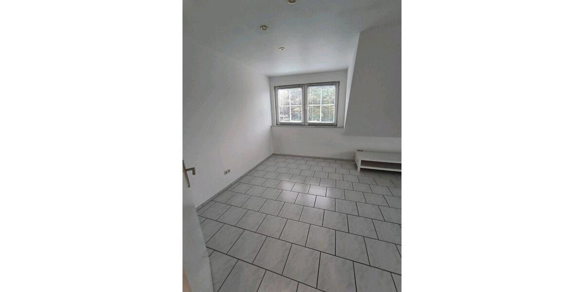 Dachgeschoßwohnung Kisdorf - 4 Zimmer, 85 m&sup2;, 1.400&euro; | Angebot:26374309