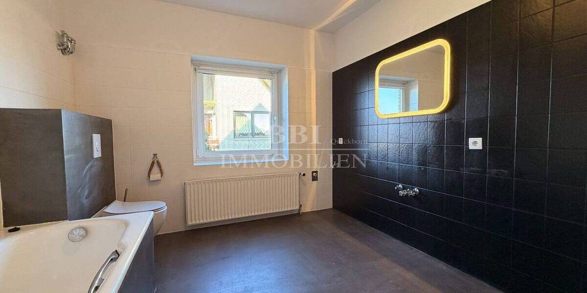 Einfamilienhaus Henstedt-Ulzburg Ulzburg - 7 Zimmer, 225 m&sup2;, 615.000&euro; | Angebot:26204446