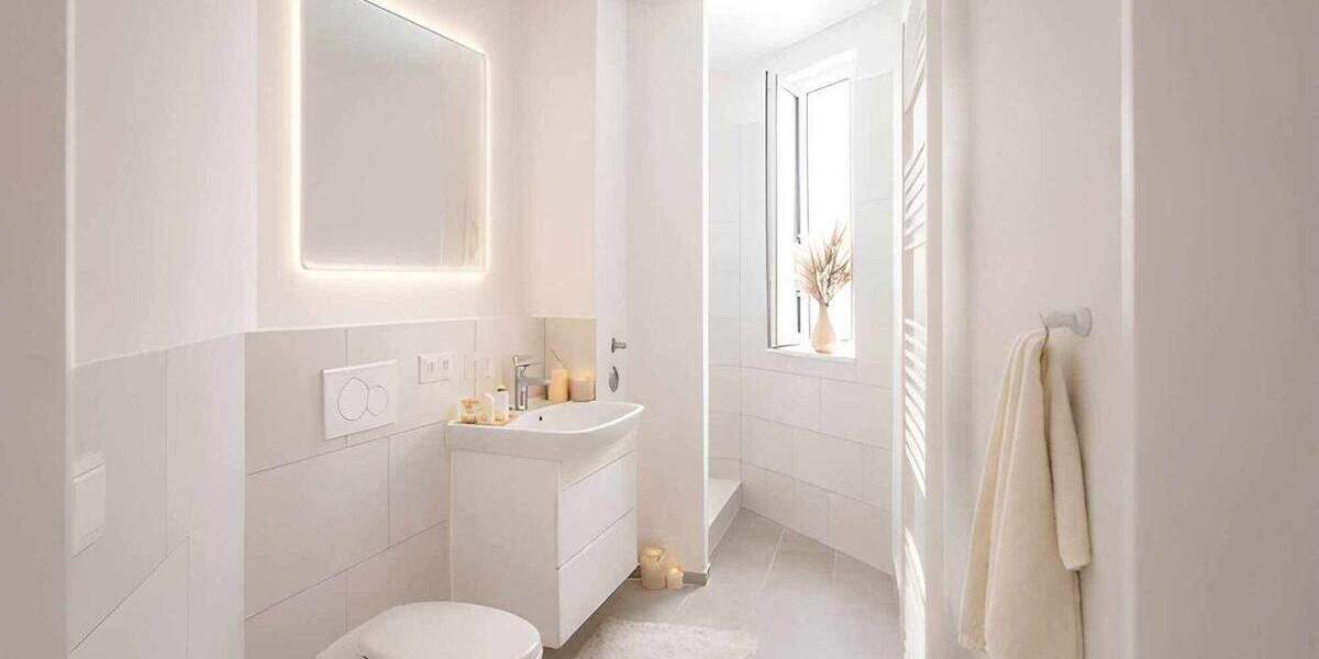 Altbaucharme trifft moderne Eleganz - Hochwertig modernisiert mit Aufzug und sehr guter Anbindung 3 zimmer