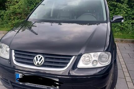 VW Touran 218.189 km 3.000 &euro; Pinneberg 25421
