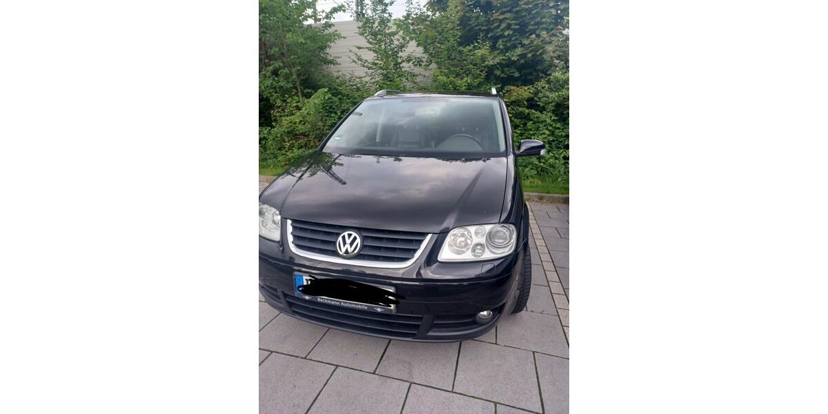 VW Touran 218.189 km 3.000 &euro; Pinneberg 25421