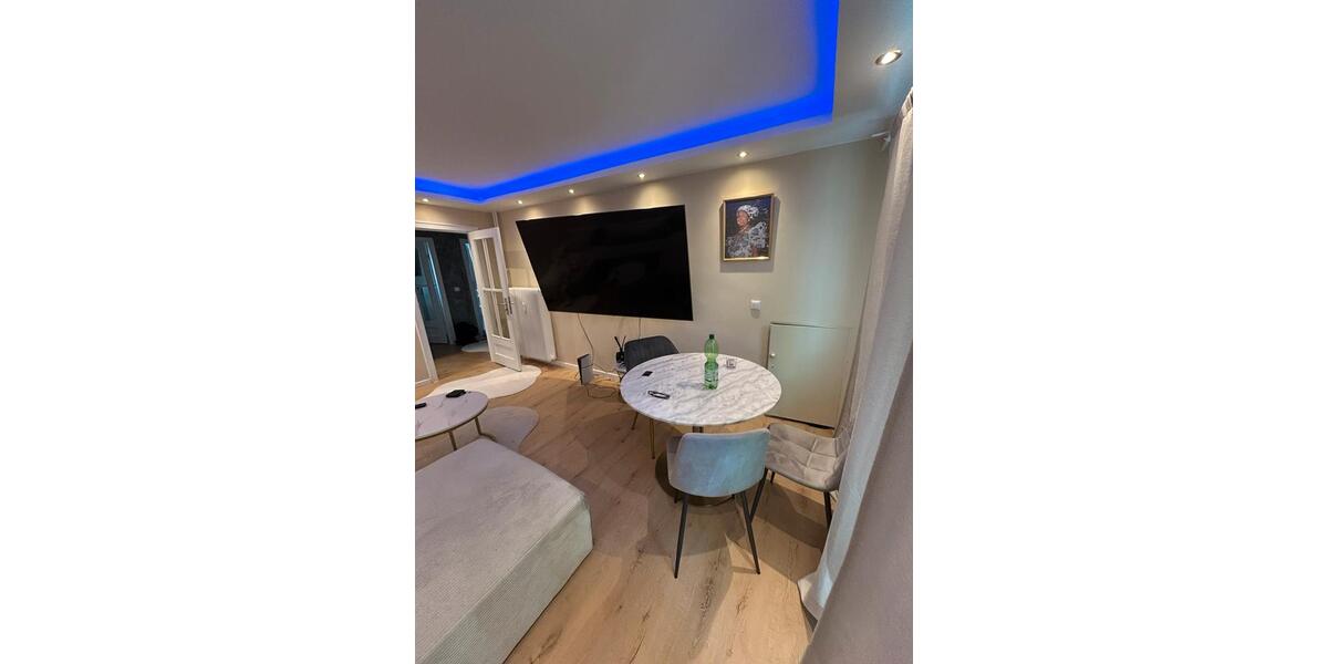 Etagenwohnung Hamburg Eimsbüttel - 2 Zimmer, 65 m&sup2;, 1.500&euro; | Angebot:26355495