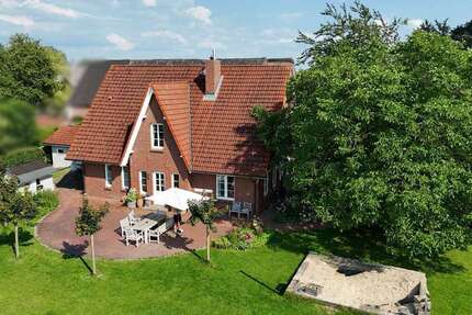 Haus zum Mieten in Hollern-Twielenfleth 1.950 € 210 m² 6 zimmer