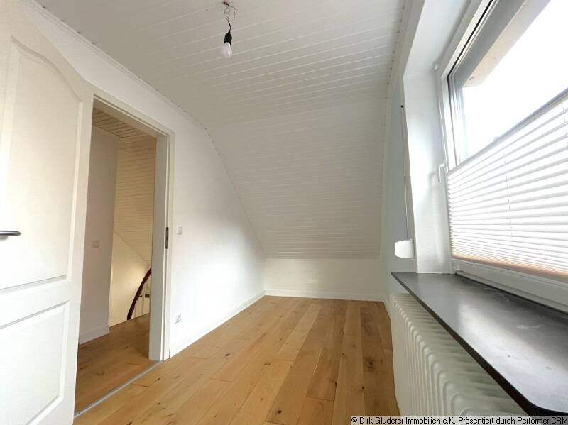 Doppelhaushälfte Pinneberg - 4 Zimmer, 90 m&sup2;, 350.000&euro; | Angebot:26187792