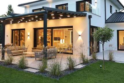 Haus zum Mieten in Seevetal-Maschen 6.900 € 340 m² 6 zimmer