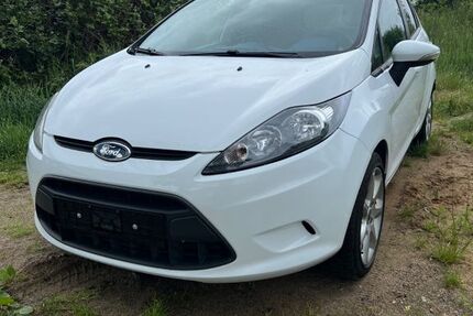 Ford Fiesta 273.000 km 2.390 &euro; Norderstedt 22850