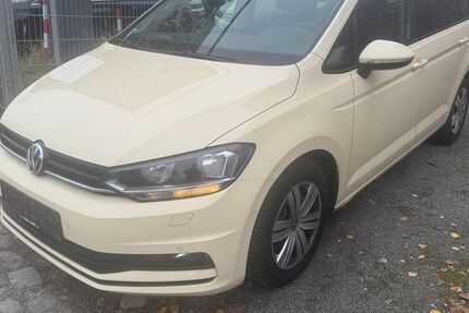 VW Touran 367.000 km 7.290 &euro; Hamburg 20537