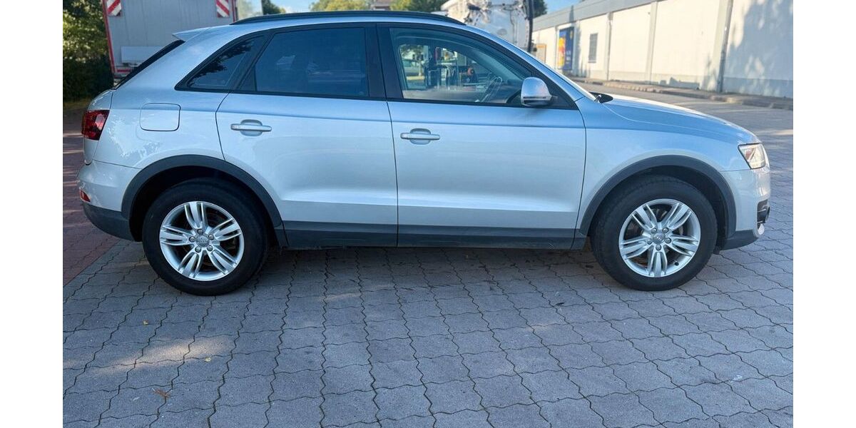 Audi Q3 146.315 km 12.000 &euro; Hamburg 20539