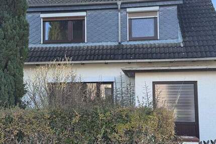 Haus Glinde - 6 Zimmer, 127 m&sup2;, 1.620&euro; | Angebot:25041220