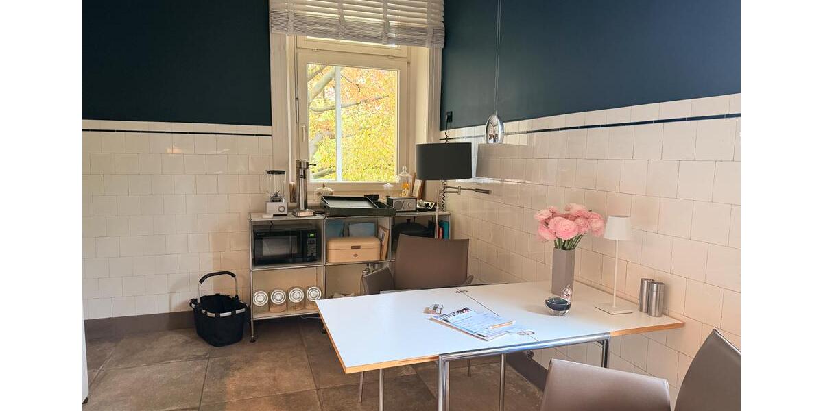 Etagenwohnung Hamburg Altona - 5.5 Zimmer, 137 m&sup2;, 2.250&euro; | Angebot:26335246