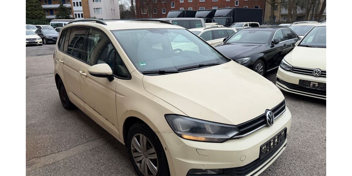 VW Touran 471.070 km 3.600 &euro; Hamburg 22047