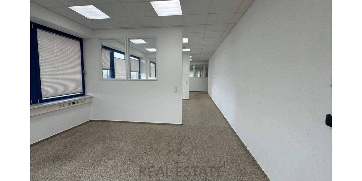 Gewerbeobjekt Hamburg Rahlstedt - 2 Zimmer, 192 m&sup2;, 2.496&euro; | Angebot:26903022