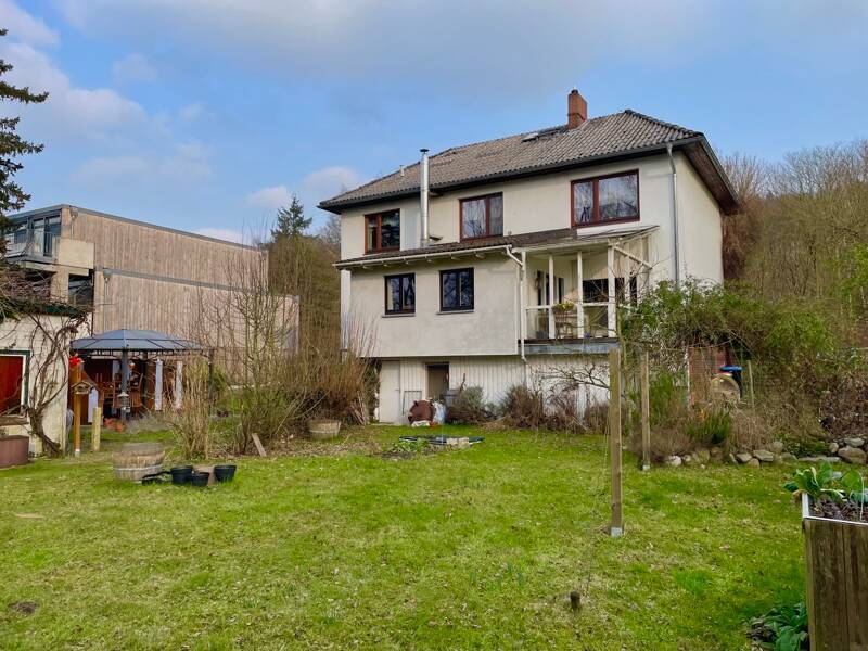 Hausgefühle - Eigentumswohnung in einem Zweifamilienhaus mit großem Gartenanteil