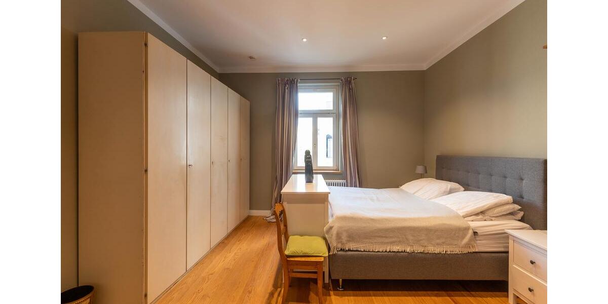 Etagenwohnung Hamburg Altstadt - 5 Zimmer, 151 m&sup2;, 4.250&euro; | Angebot:26267395