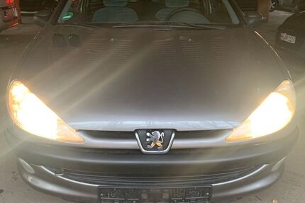Peugeot 206 118.420 km 1.800 &euro; Hamburg 22045
