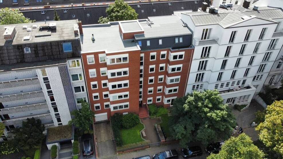 Attraktive, vermietete 3 Zi.-Wohnung in Bestlage mit Südbalkon, Stellplatz und Aufzug