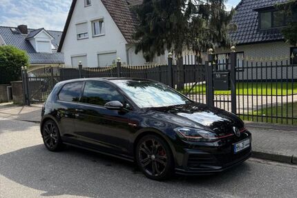 VW Golf 146.406 km 17.300 &euro; Hamburg 22399