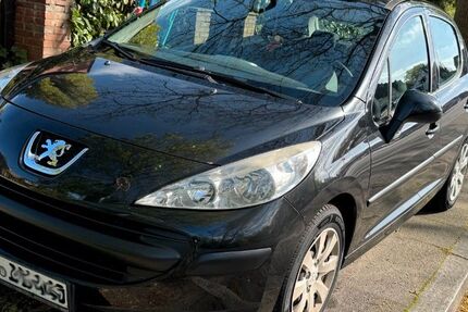 Peugeot 207 84.770 km 5.200 &euro; Hamburg 22459