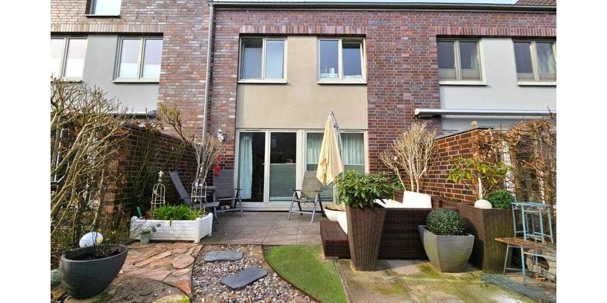 Mehrfamilienhaus, Wohnhaus Hamburg-Duvenstedt Duvenstedt - 6 Zimmer, 131 m&sup2;, 595.000&euro; | Angebot:25927569