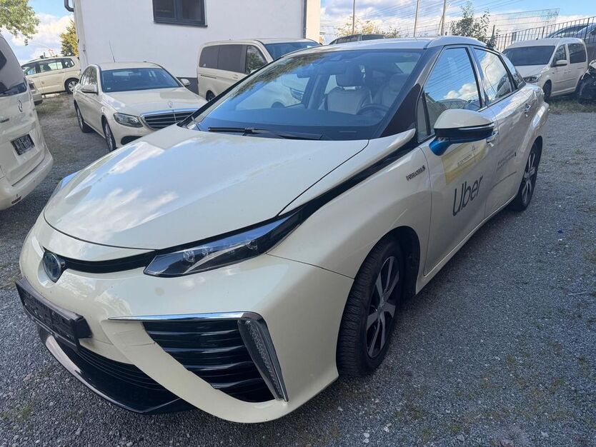 Toyota Mirai 103.000 km 10.499 € Hamburg 22113