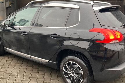 Peugeot 2008 218.000 km 5.950 &euro; Hamburg 22045