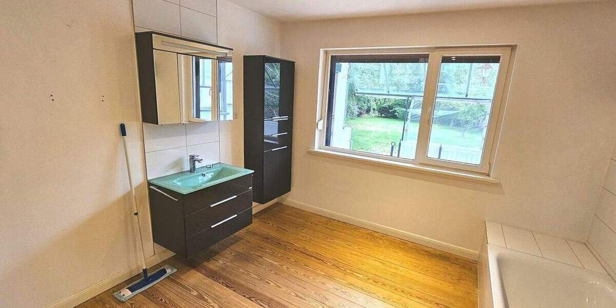 Einfamilienhaus Hamburg Eidelstedt - 7 Zimmer, 175 m&sup2;, 950.000&euro; | Angebot:25729839