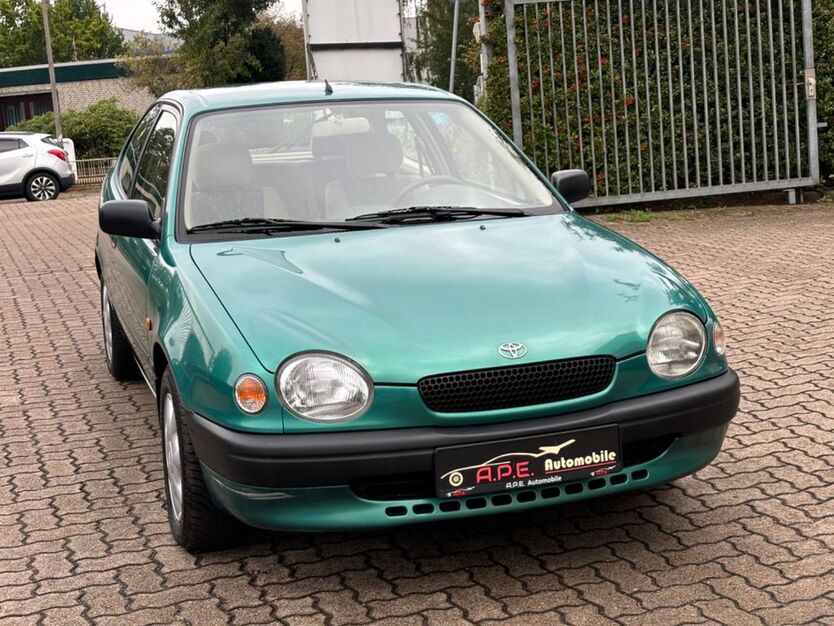 Toyota Corolla 100.000 km 2.999 € Norderstedt 22848