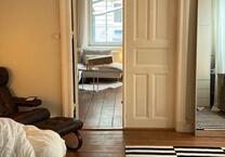 Altbau 2 Zimmer Wohnung zur Untermiete Zwischenmiete (07.-08.25)