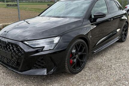 Audi RS3 1.500 km 66.980 &euro; Norderstedt 22844