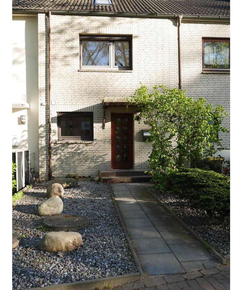 Haus zum Mieten in Pinneberg 1.400 € 93 m²