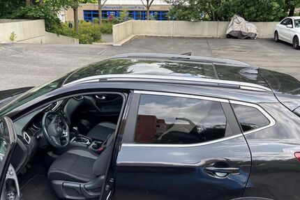 Nissan Qashqai 44.553 km 16.500 &euro; Hamburg 22309