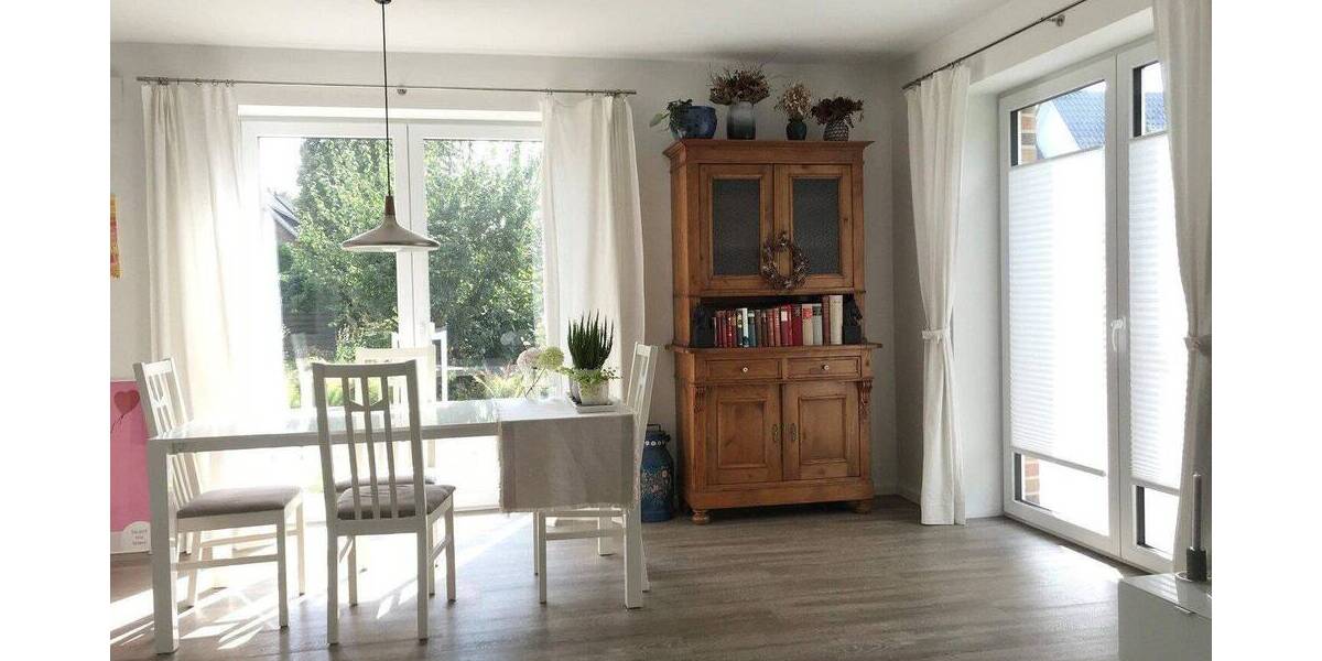 Doppelhaushälfte Tornesch - 5 Zimmer, 130 m&sup2;, 1.975&euro; | Angebot:26929529