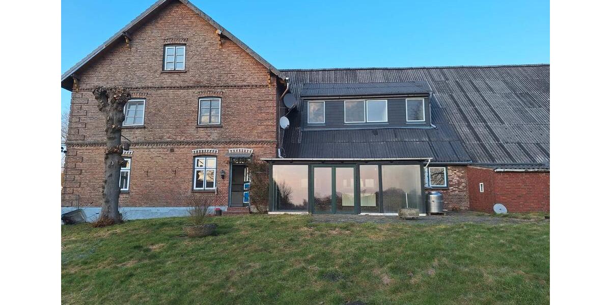 Erdgeschoßwohnung Haseldorf - 3.5 Zimmer, 130 m&sup2;, 1.300&euro; | Angebot:26493034