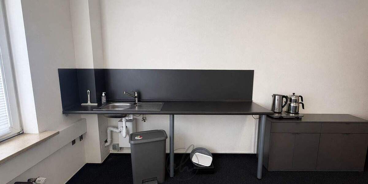 Gewerbeobjekt Hamburg Billbrook - 5 Zimmer, 150 m&sup2;, 1.635&euro; | Angebot:26307795