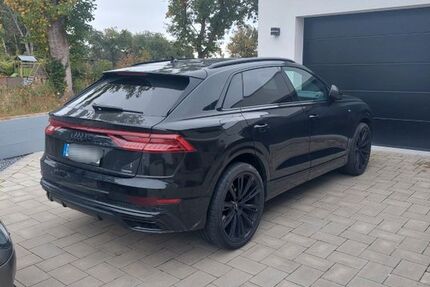Audi Q8 45.500 km 74.800 &euro; Hamburg 22453