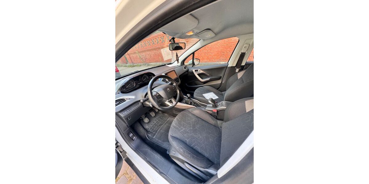 Peugeot 2008 182.000 km 3.500 &euro; Hamburg 22767