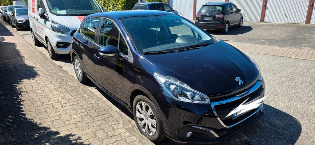 Peugeot 208 120.000 km 5.350 &euro; Halstenbek 25469