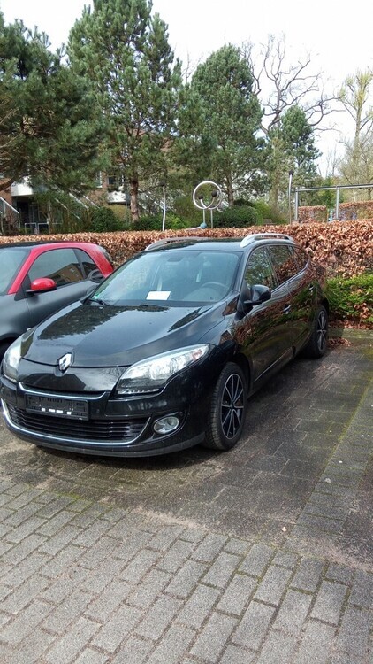 Renault Megane 129.000 km 4.890 € Hamburg 20038