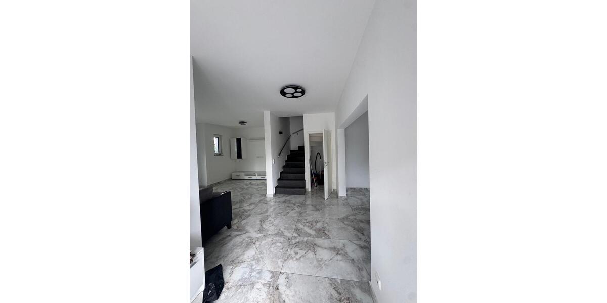 Doppelhaushälfte Uetersen - 4 Zimmer, 120 m&sup2;, 2.000&euro; | Angebot:26448307