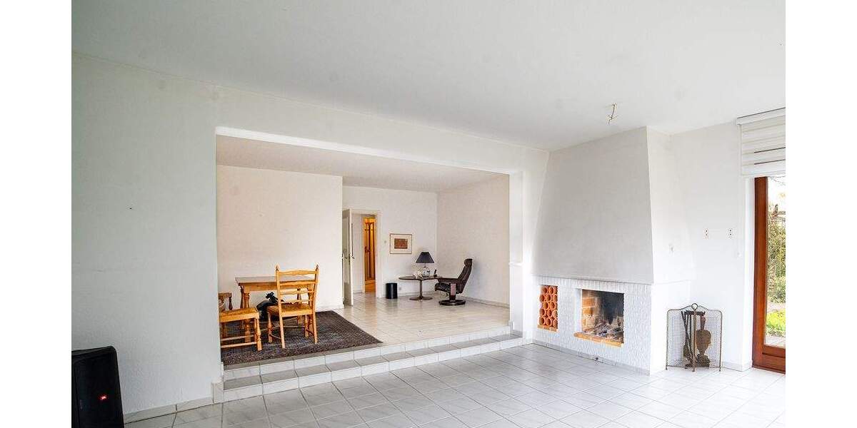 Bungalow auf traumhaften Hanggrundstück im Herzen von Sottorf dem schönsten Dorf im Rosengarten 6 zimmer