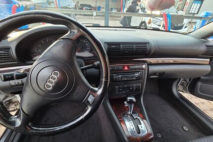 Audi A4 222.000 km 1.345 &euro; Hamburg 22049